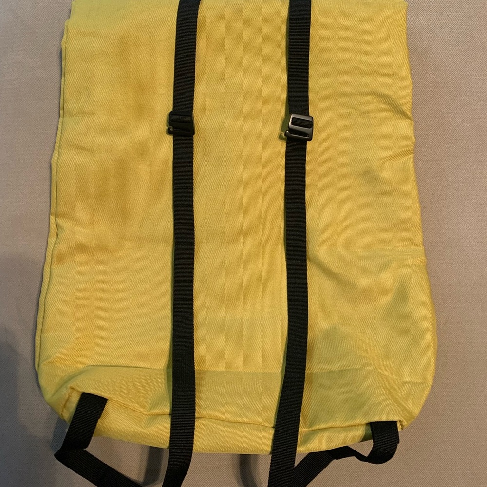 On Cloud Yellow Lightweight Running Backpack - image 2
